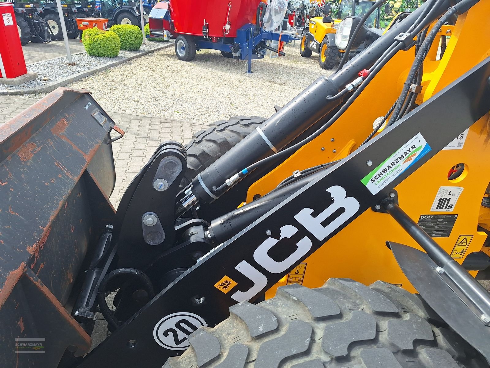 Hoflader des Typs JCB 407 SV, Vorführmaschine in Aurolzmünster (Bild 15)