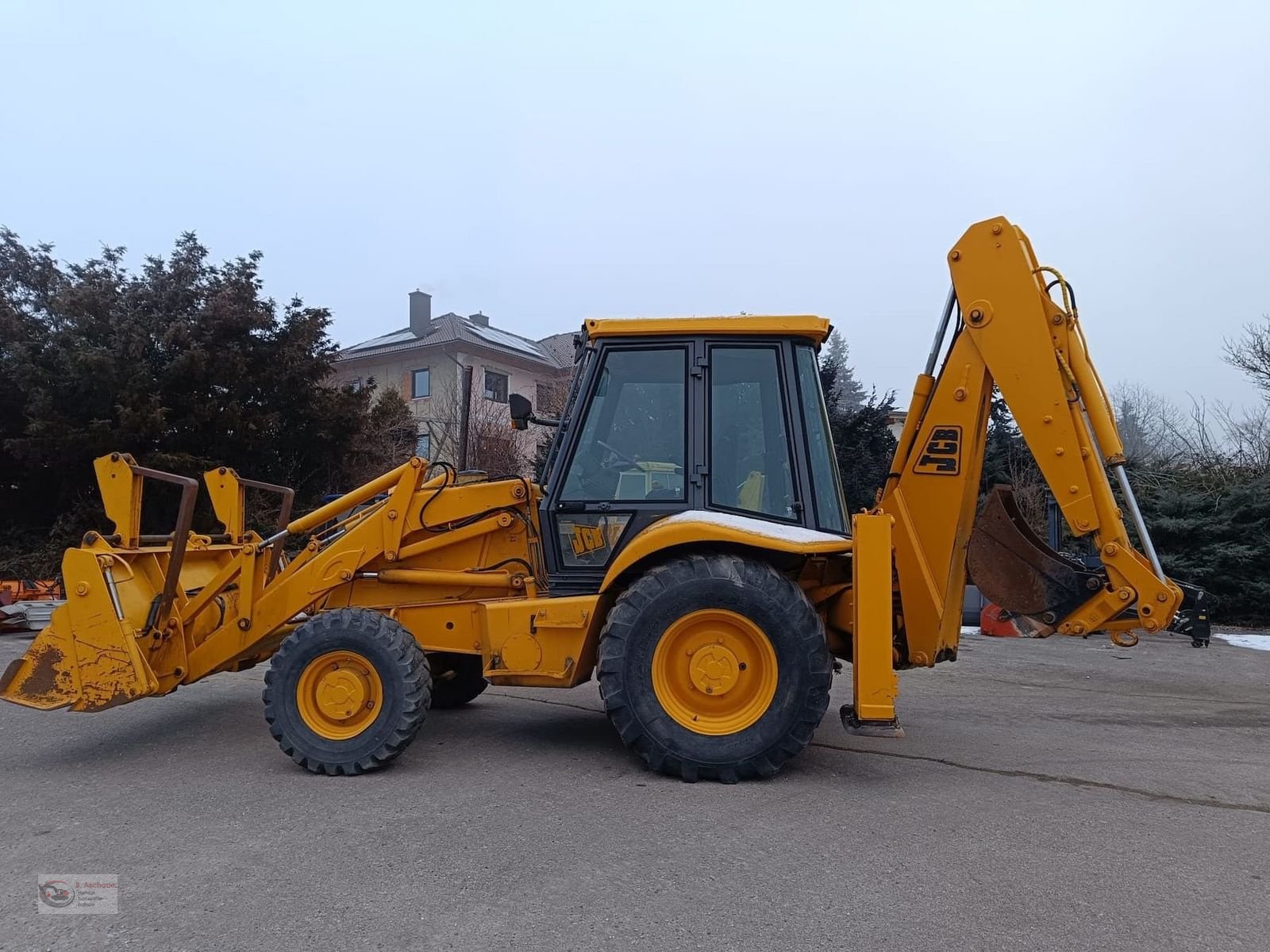 Hoflader del tipo JCB CB 3CX-4 Baggerlader Allrad, Gebrauchtmaschine In Dimbach (Immagine 2)