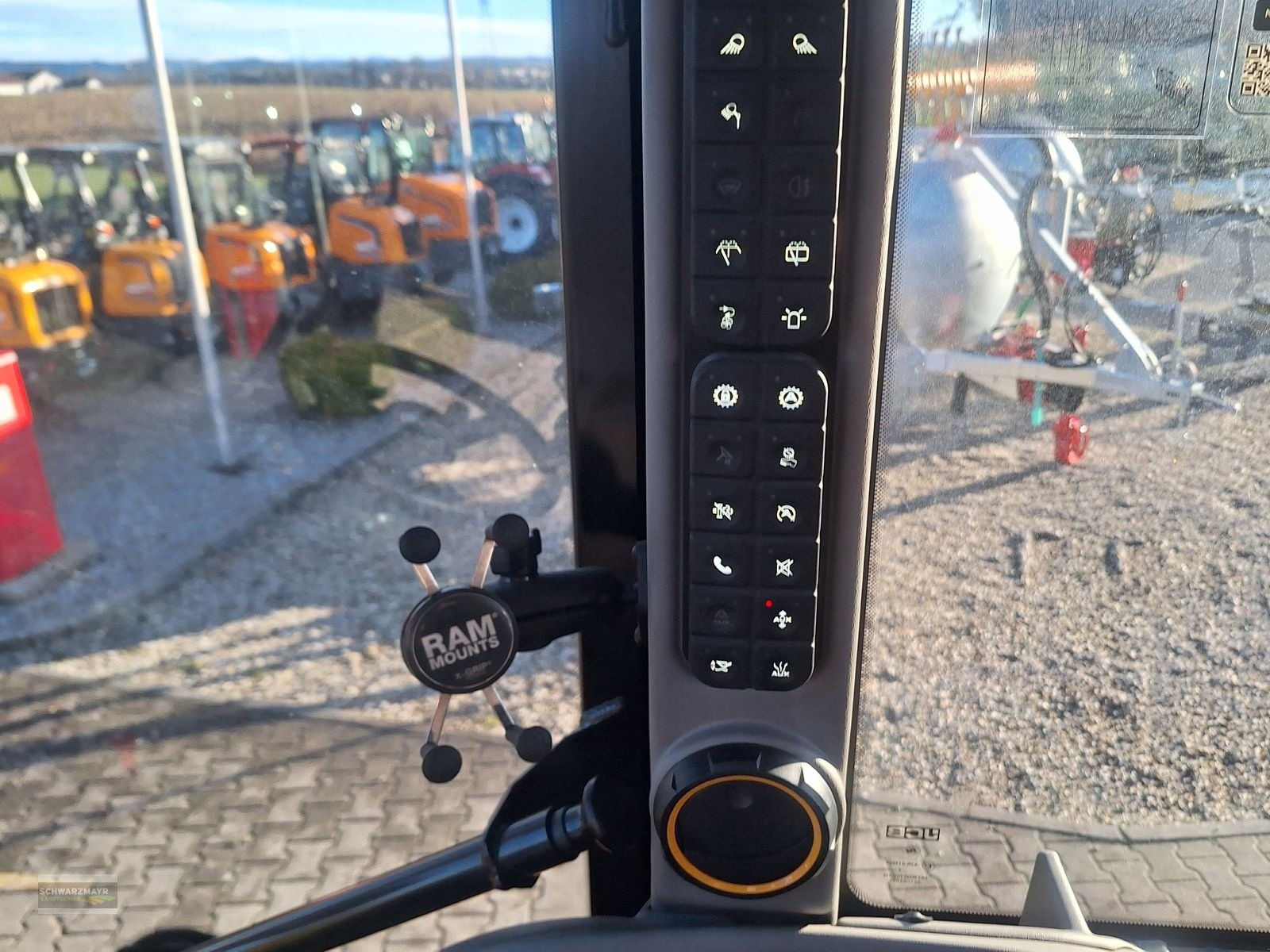 Hoflader of the type JCB TM 320 S, Vorführmaschine in Aurolzmünster (Picture 17)