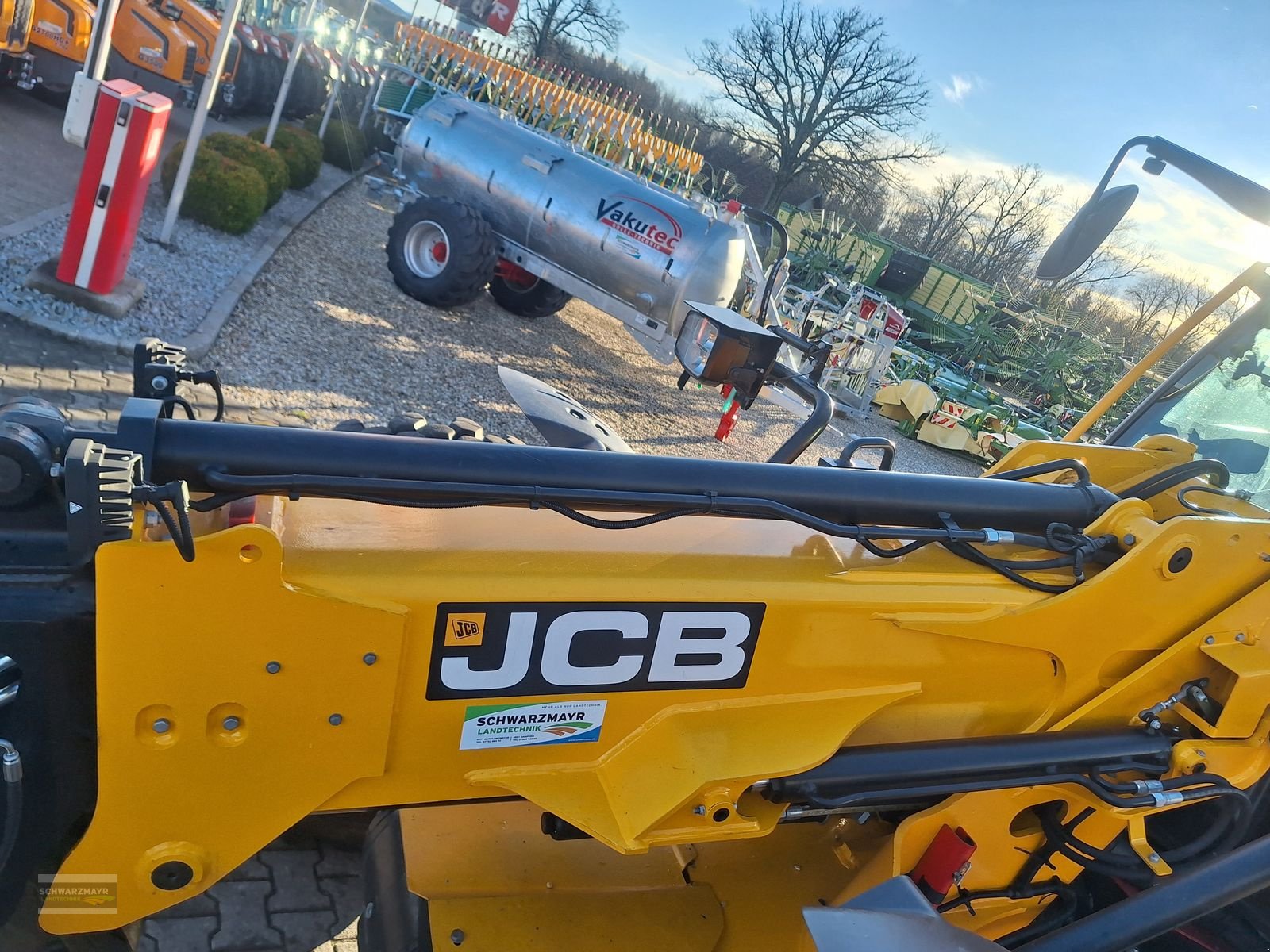 Hoflader of the type JCB TM 320 S, Vorführmaschine in Aurolzmünster (Picture 14)