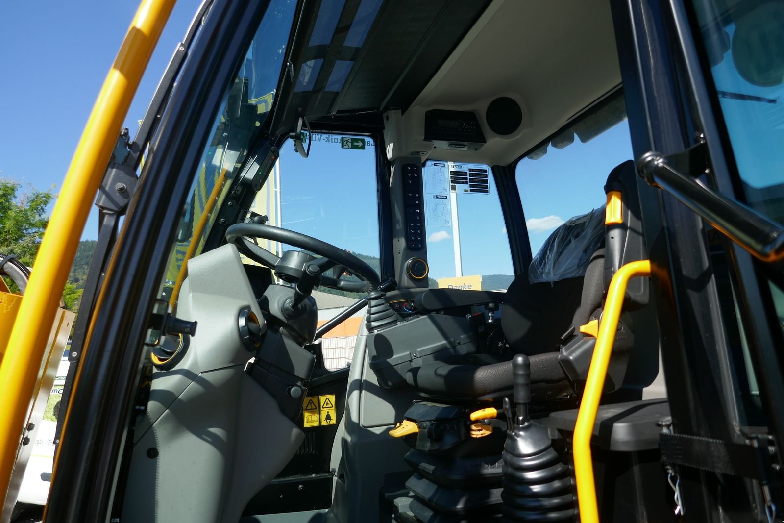 Hoflader del tipo JCB TM 320, Gebrauchtmaschine In Villach (Immagine 12)