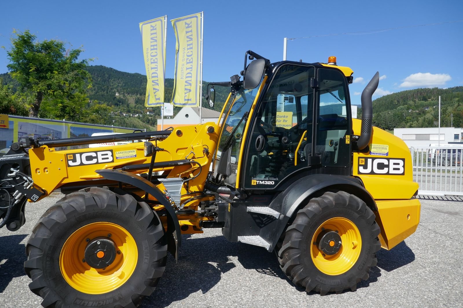 Hoflader del tipo JCB TM 320, Gebrauchtmaschine In Villach (Immagine 19)