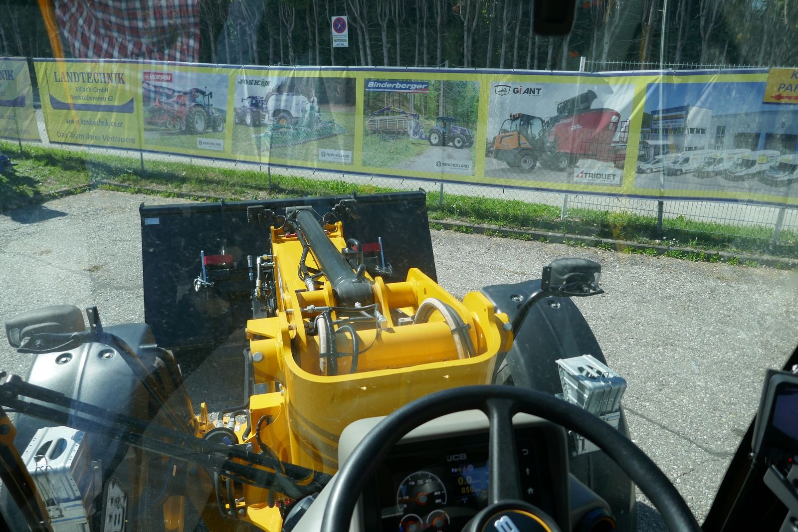 Hoflader del tipo JCB TM 320, Gebrauchtmaschine In Villach (Immagine 15)