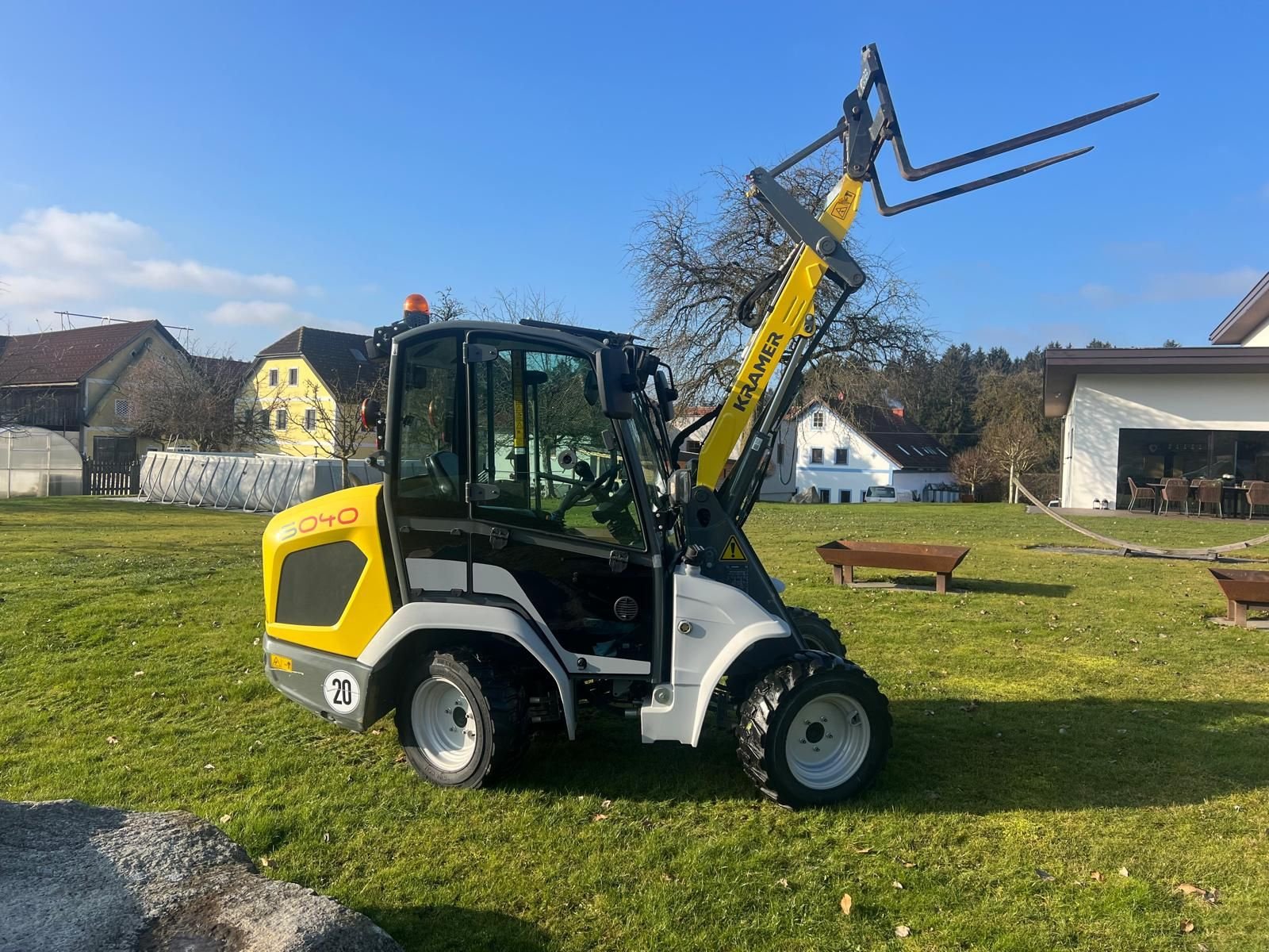 Hoflader des Typs Kramer 5040, Gebrauchtmaschine in NATTERNBACH (Bild 3)