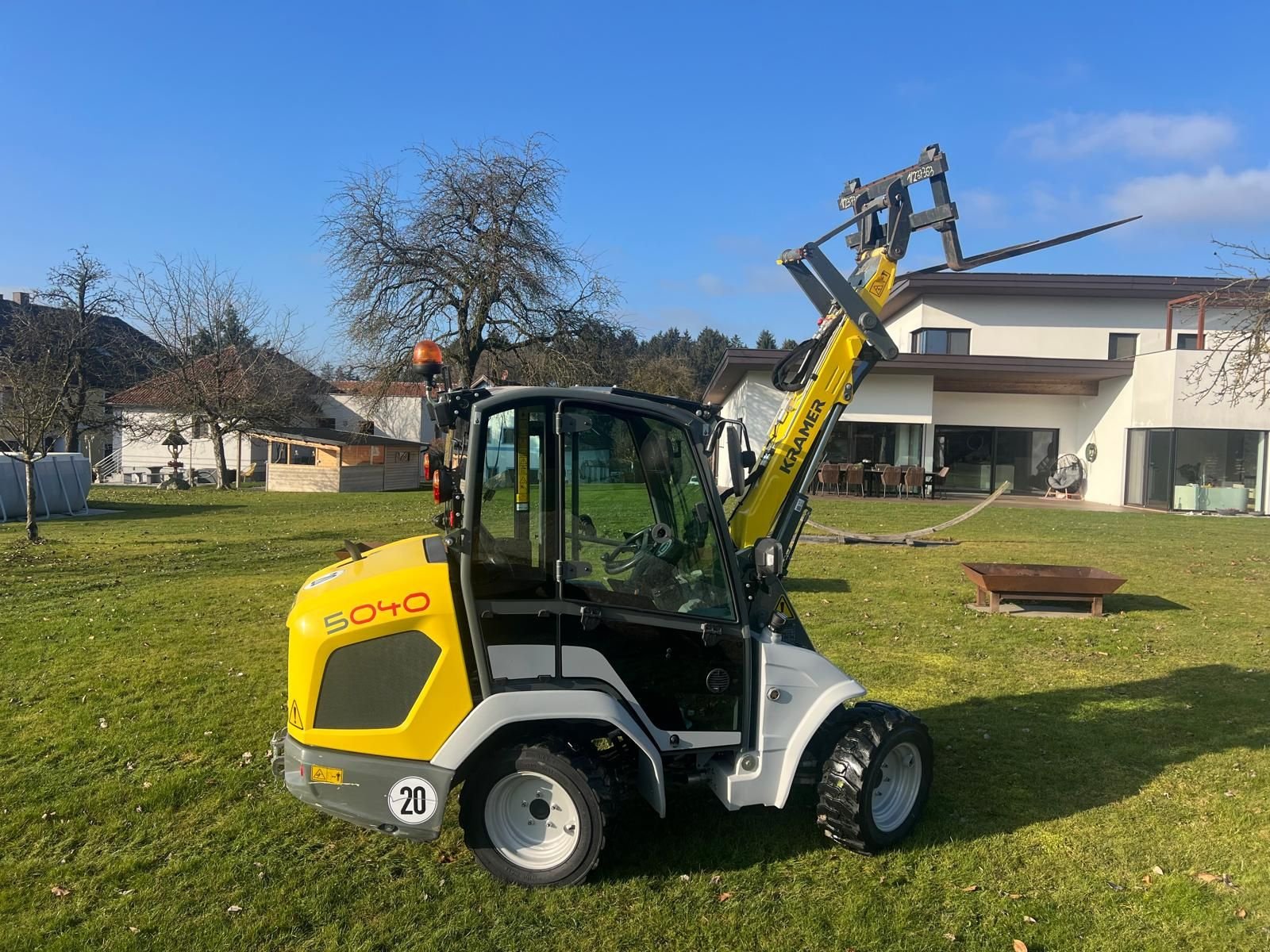 Hoflader des Typs Kramer 5040, Gebrauchtmaschine in NATTERNBACH (Bild 4)