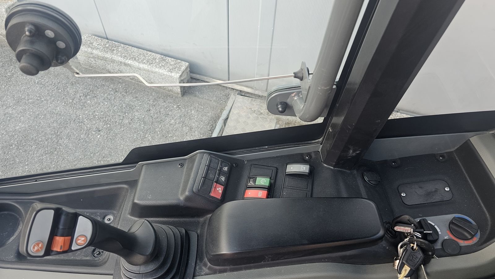 Hoflader des Typs Kramer Hoftrac 5035, Gebrauchtmaschine in Ried im Oberinntal (Bild 8)