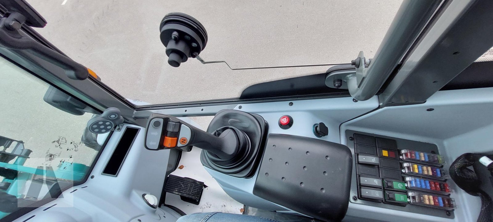 Hoflader des Typs Kramer KL 25.5, Neumaschine in Schwabmünchen (Bild 12)