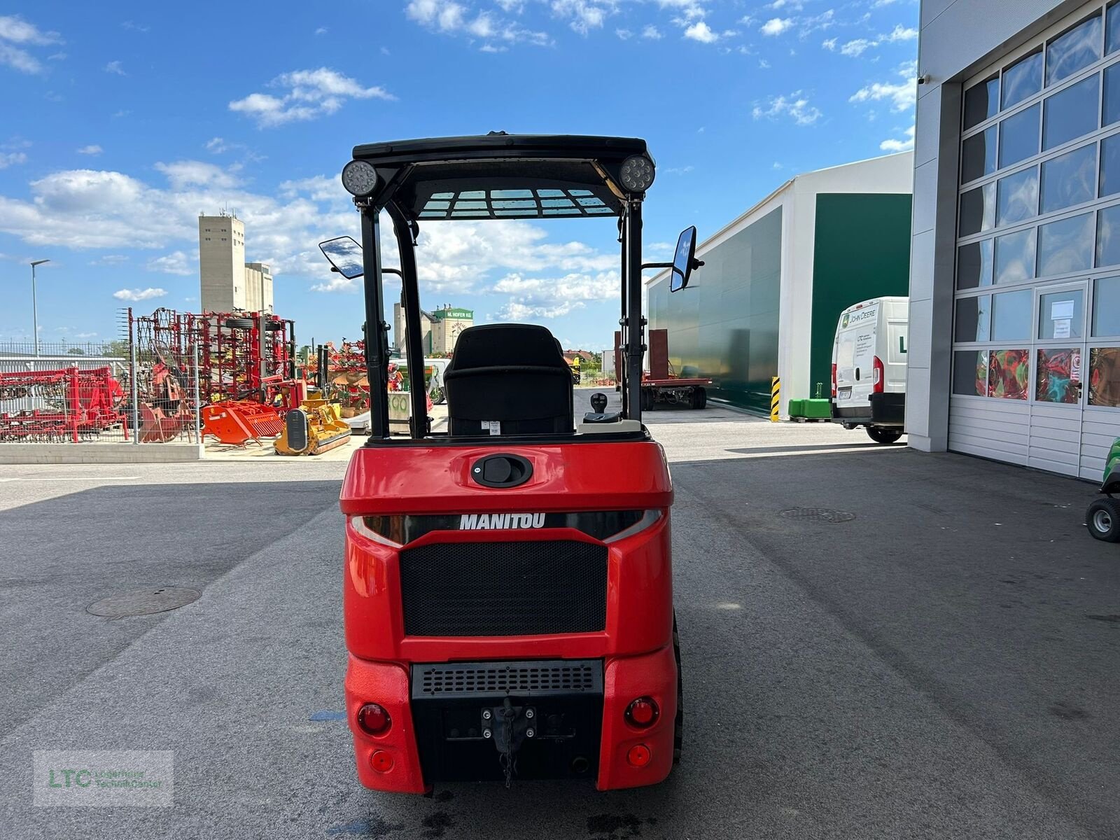 Hoflader of the type Manitou Hoflader MLA 2-25, Vorführmaschine in Eggendorf (Picture 7)