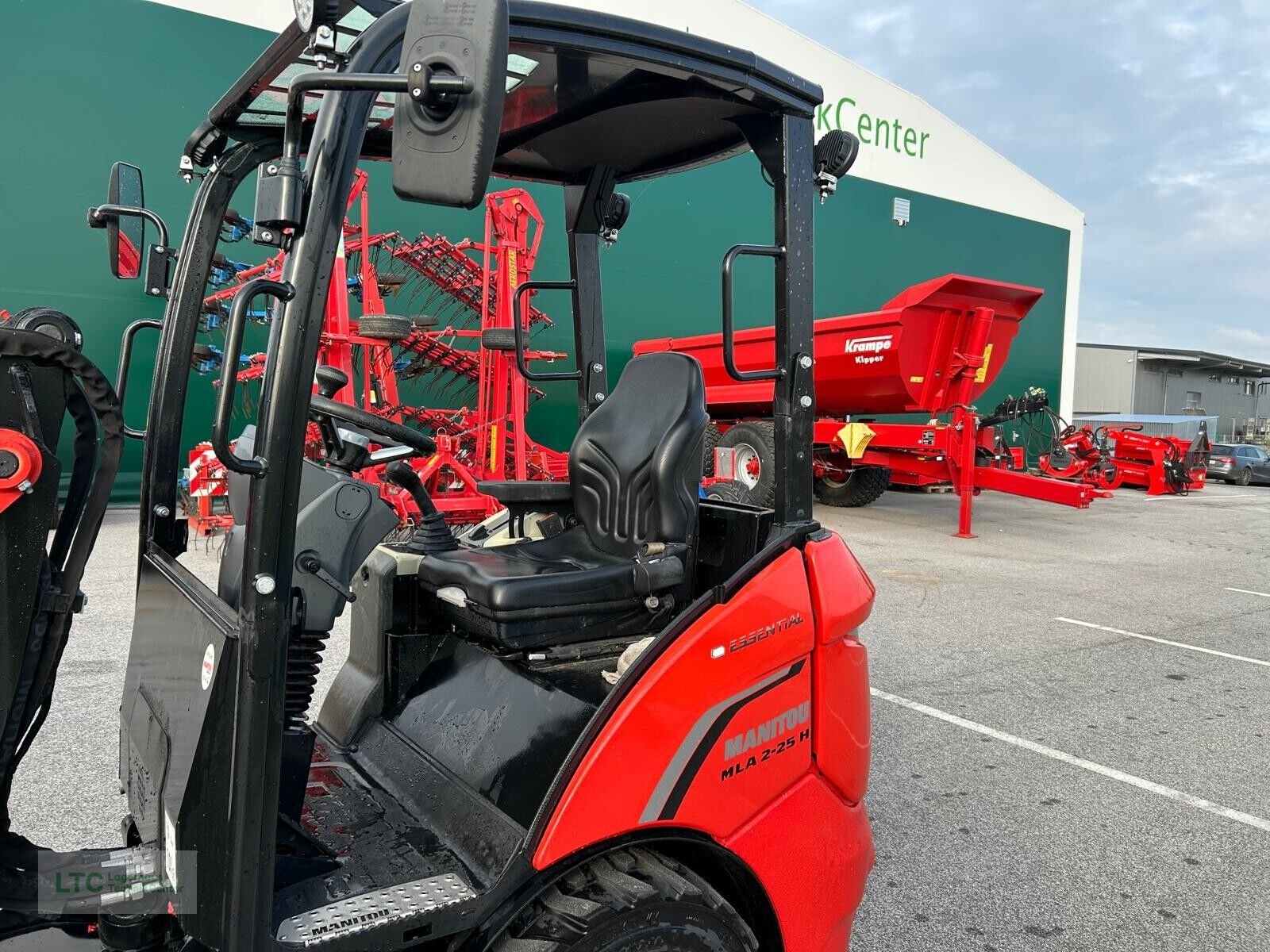 Hoflader of the type Manitou Hoflader MLA 2-25, Vorführmaschine in Eggendorf (Picture 16)