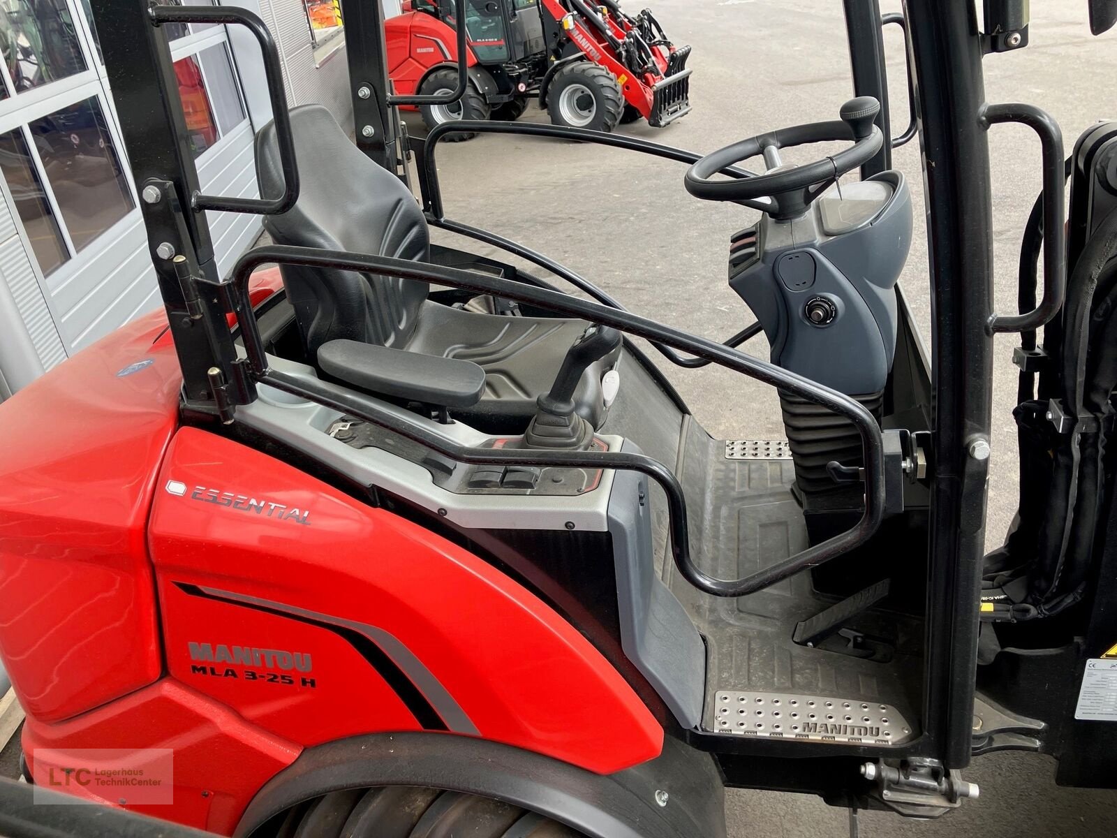 Hoflader tip Manitou Manitou MLA 3-25, Neumaschine in Korneuburg (Poză 7)