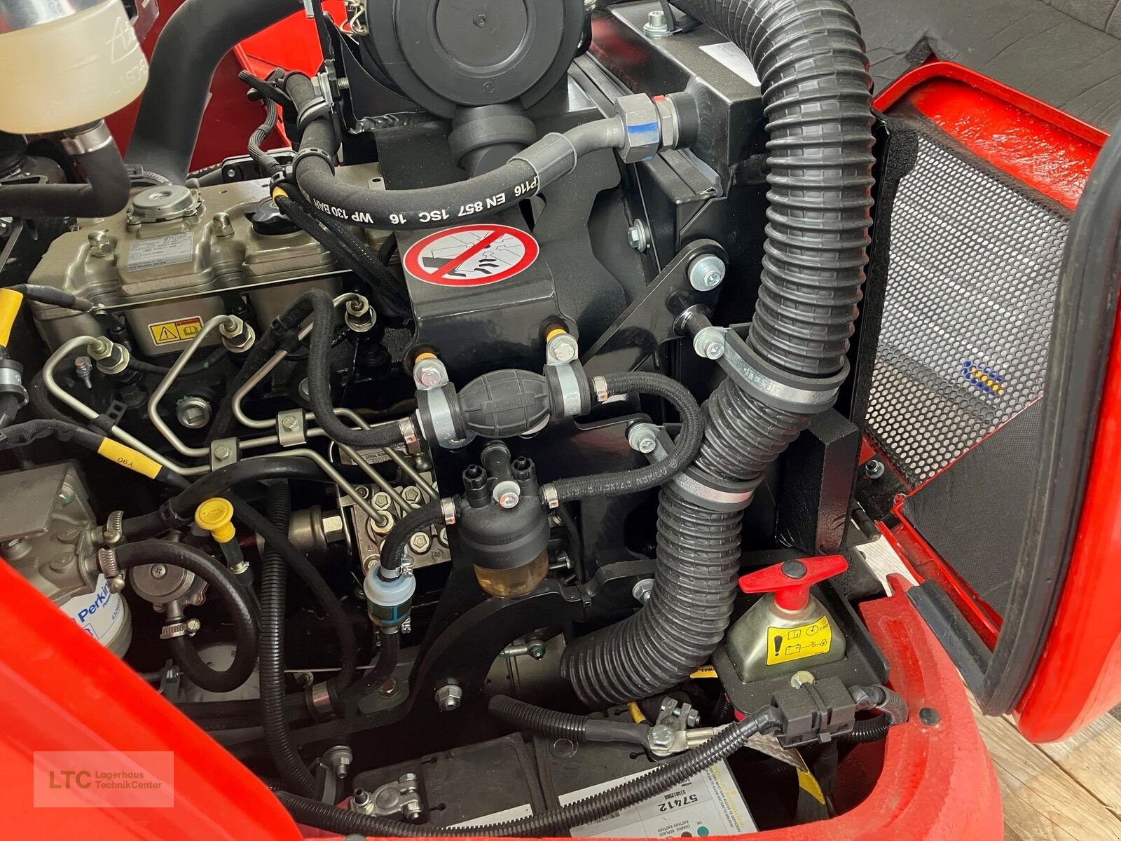 Hoflader of the type Manitou Manitou MLA 3-25, Neumaschine in Eggendorf (Picture 10)