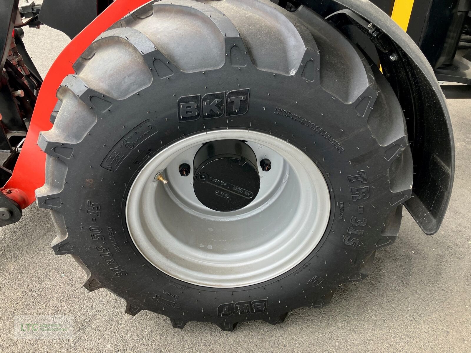 Hoflader of the type Manitou Manitou MLA 3-25, Neumaschine in Eggendorf (Picture 11)