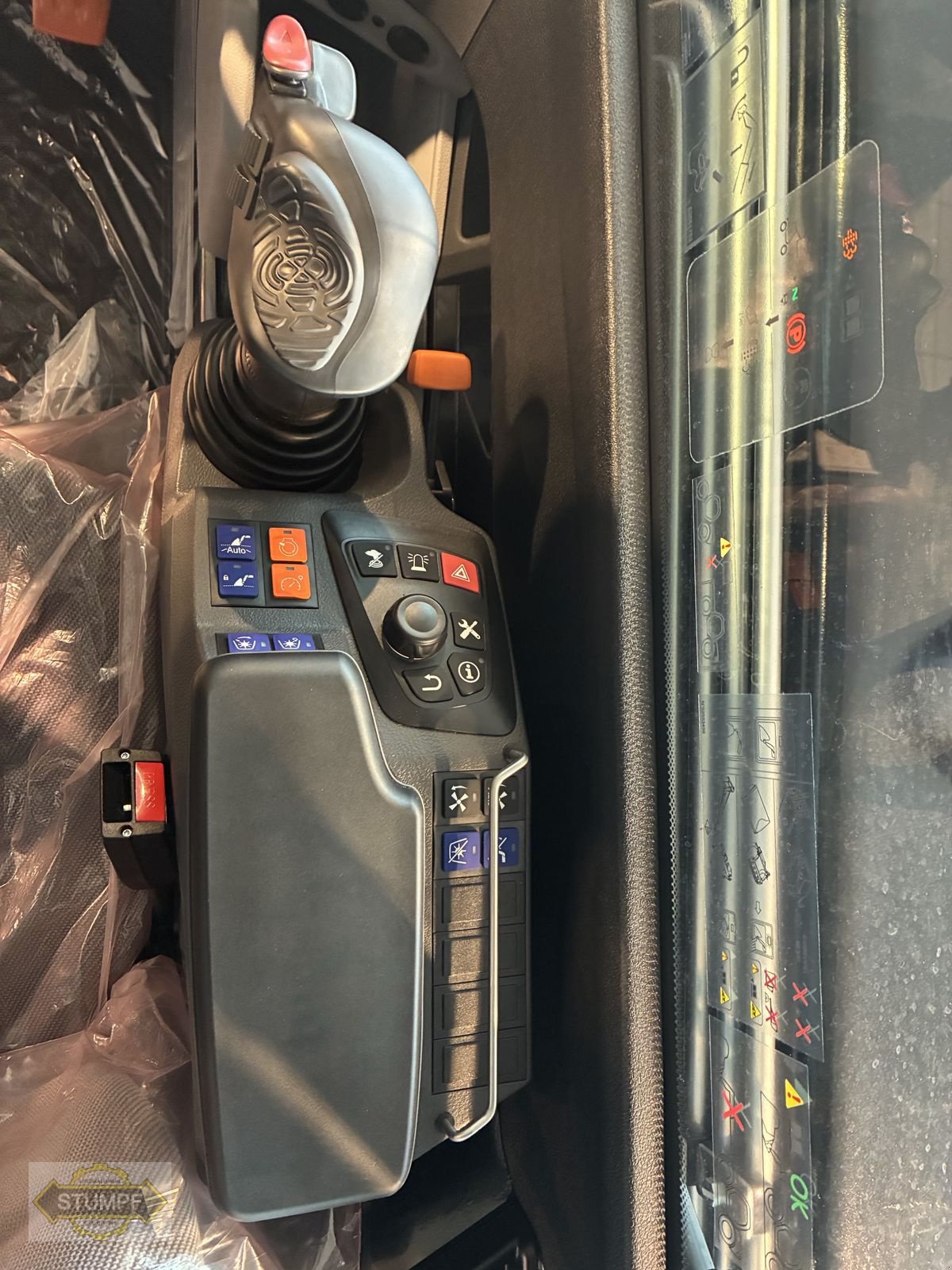 Hoflader от тип Manitou Manitou MLT 741 140V Plus D ST5 S1, Gebrauchtmaschine в Grafenstein (Снимка 3)