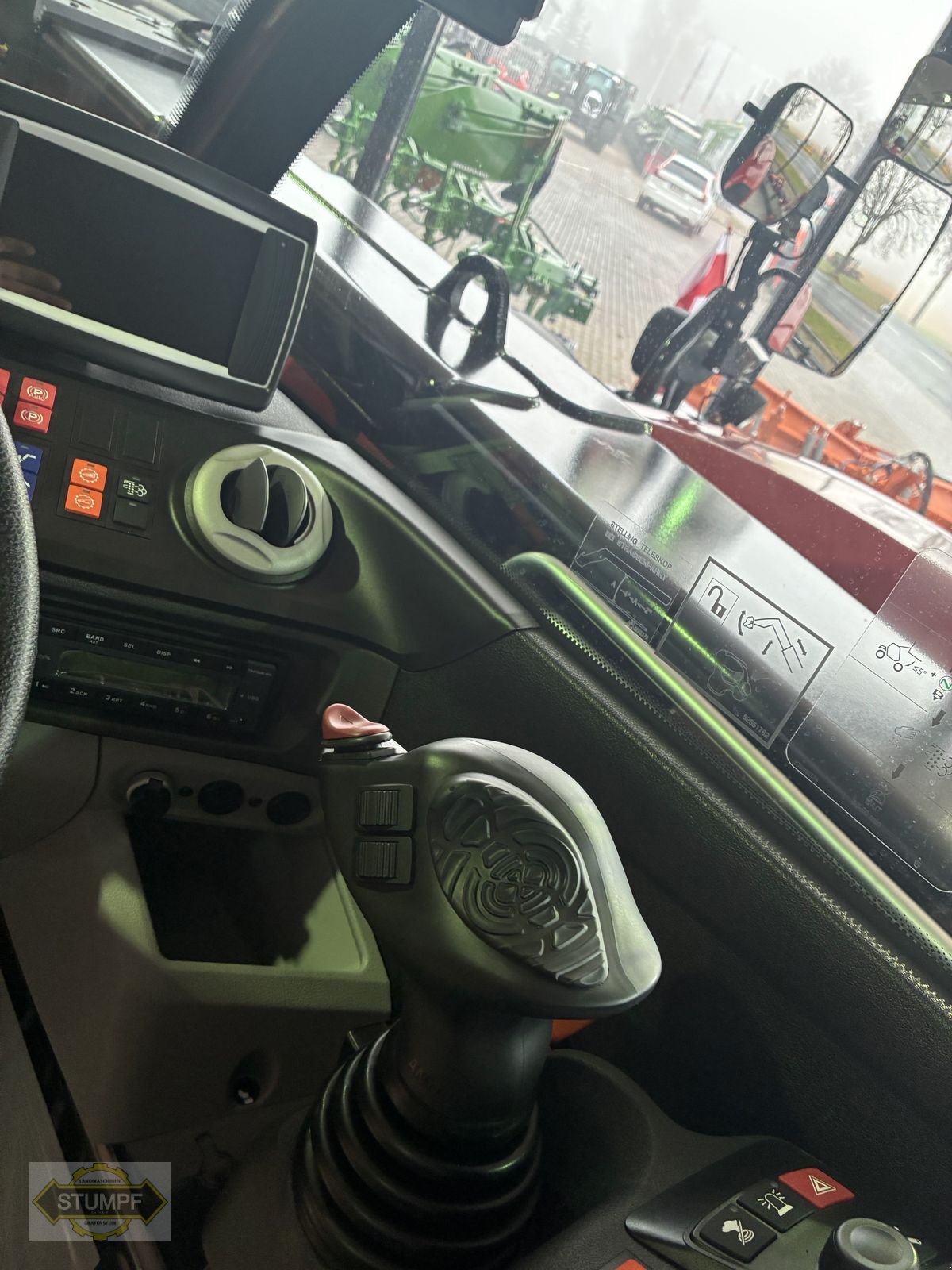 Hoflader от тип Manitou Manitou MLT 741 140V Plus D ST5 S1, Gebrauchtmaschine в Grafenstein (Снимка 11)