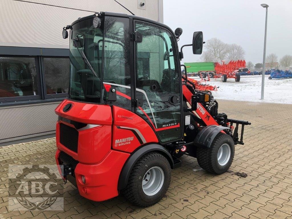 Hoflader des Typs Manitou MLA 2-25 H, Neumaschine in Klein Bünzow (Bild 4)