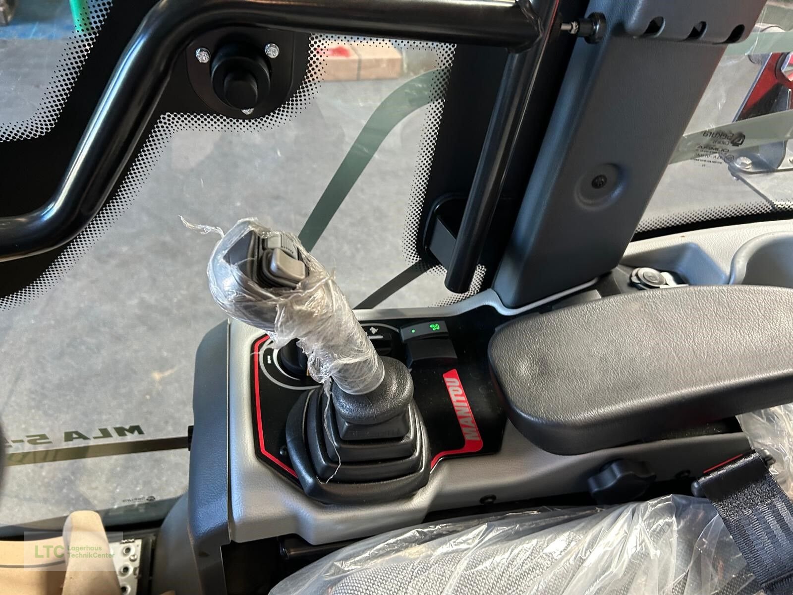 Hoflader des Typs Manitou MLA5-50, Vorführmaschine in Eggendorf (Bild 11)