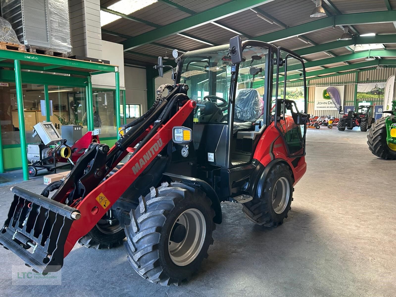 Hoflader des Typs Manitou MLA5-50, Vorführmaschine in Eggendorf (Bild 1)