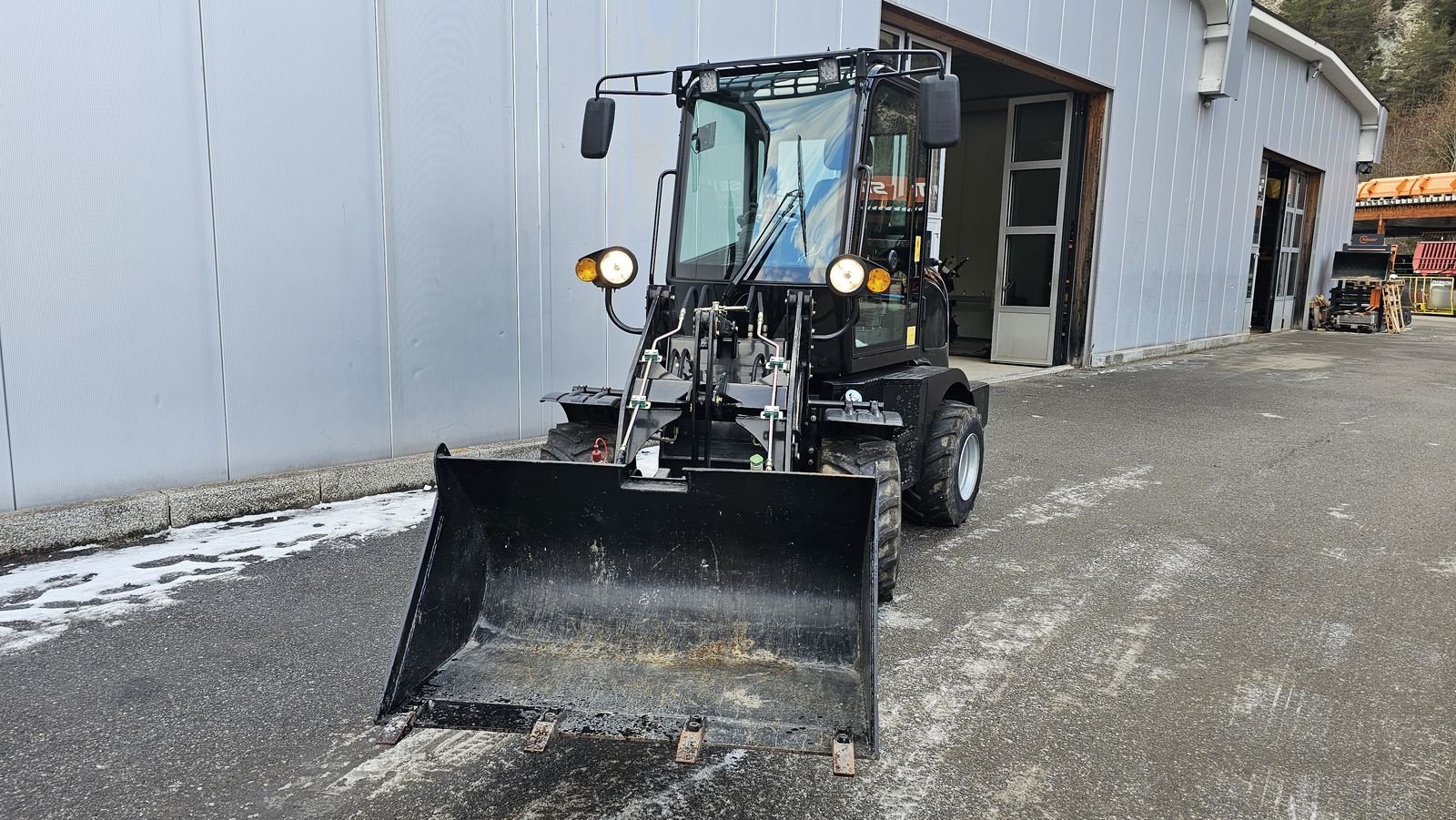 Hoflader des Typs MM Forsttechnik MM 800, Gebrauchtmaschine in Ried im Oberinntal (Bild 2)