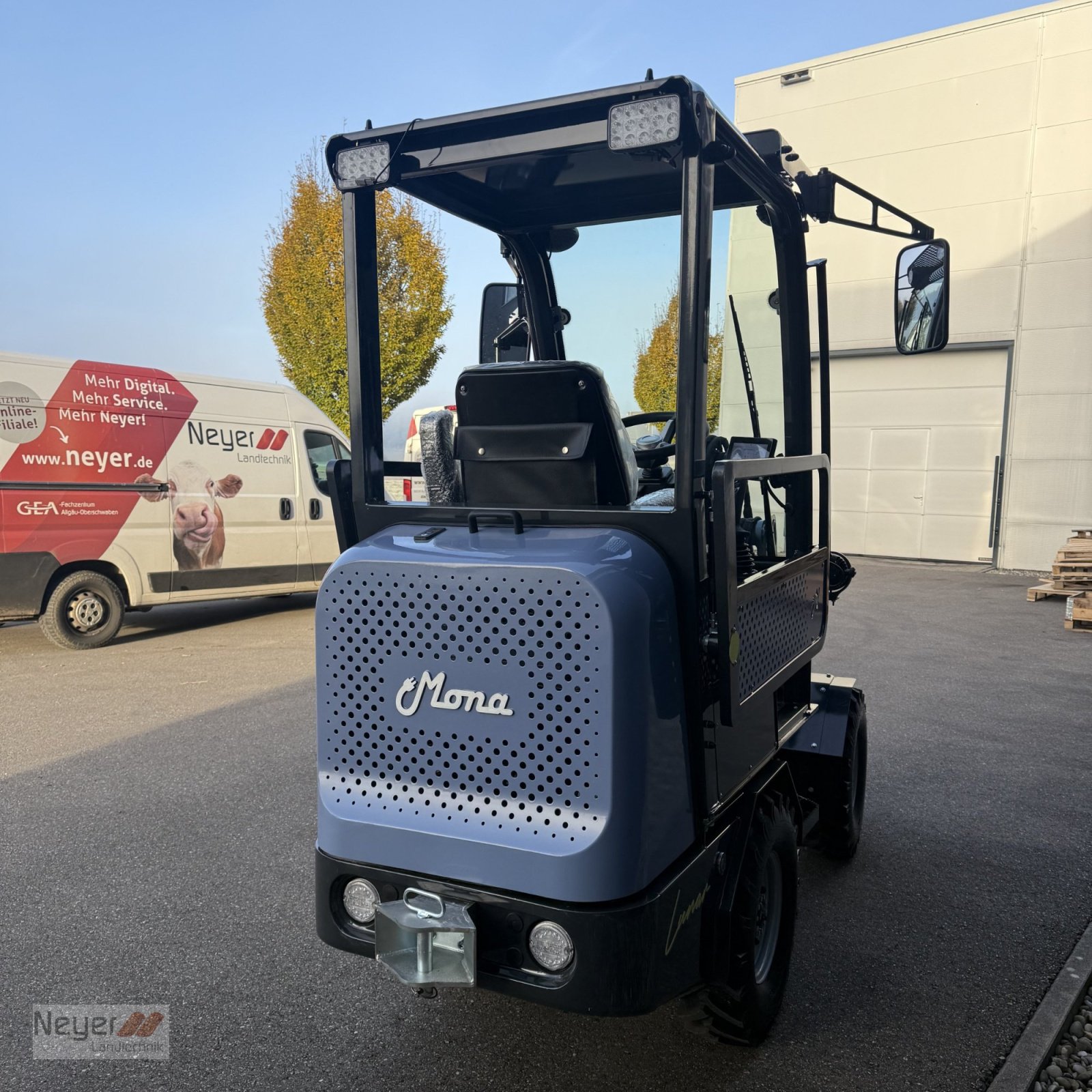 Hoflader des Typs MONA Lunar, Neumaschine in Bad Waldsee Mennisweiler (Bild 7)