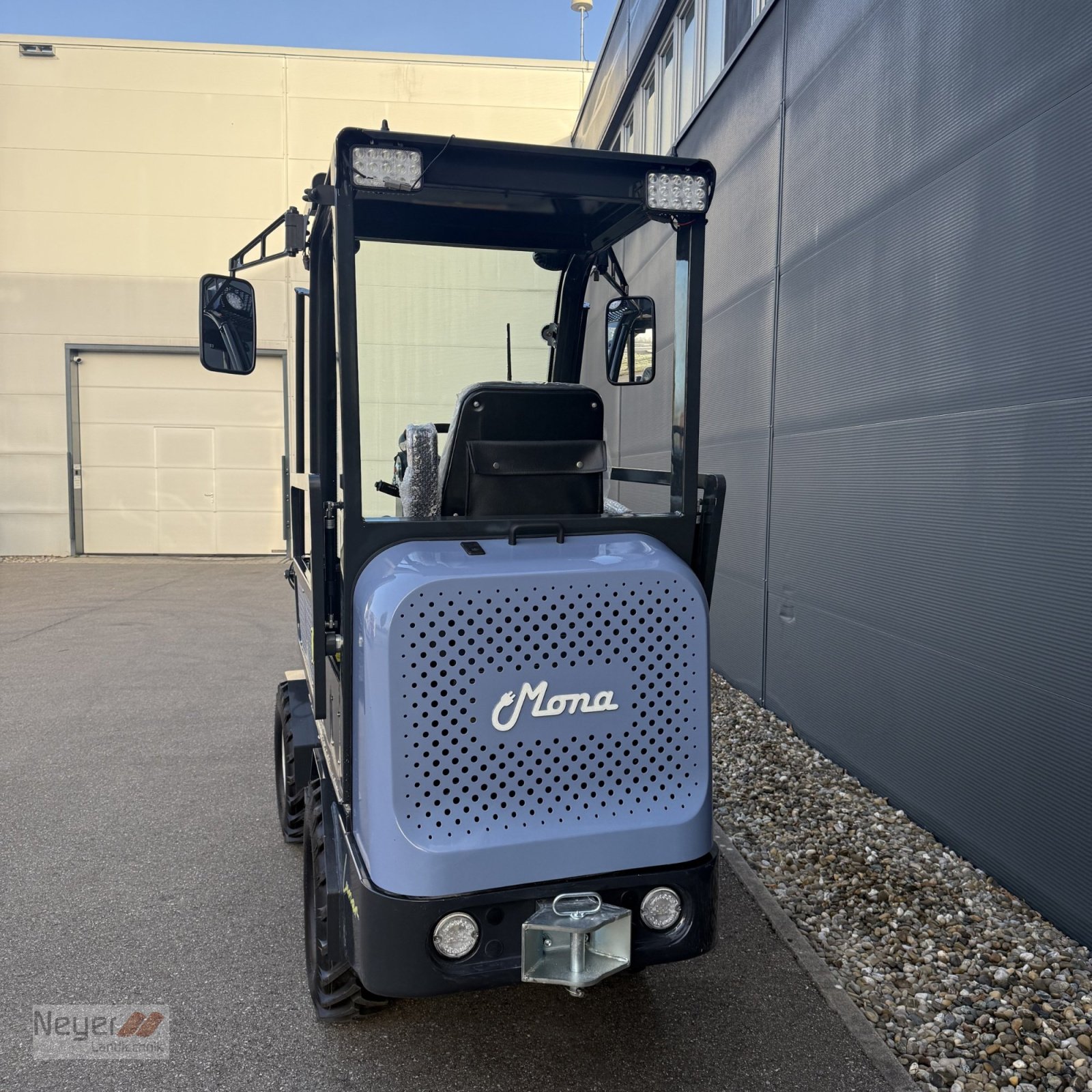 Hoflader des Typs MONA Lunar, Neumaschine in Bad Waldsee Mennisweiler (Bild 9)