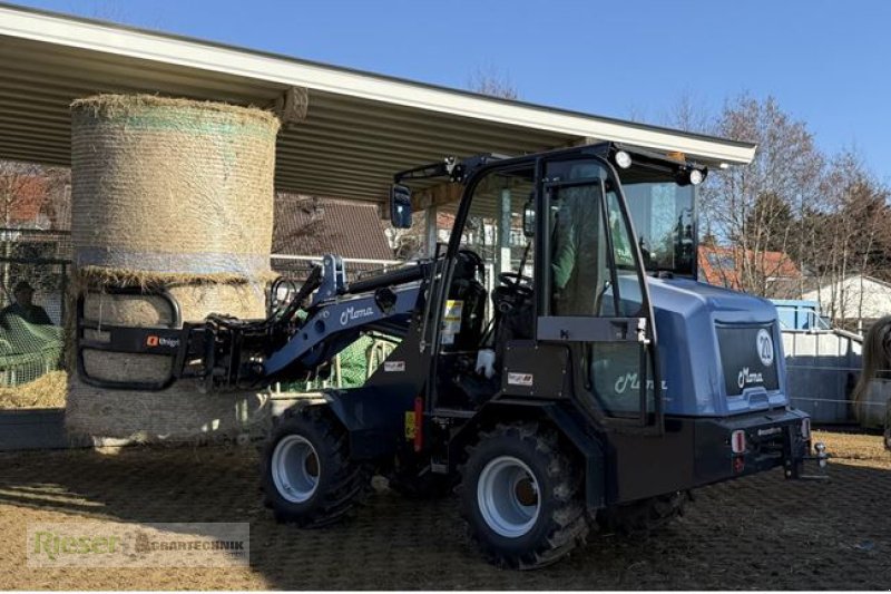 Hoflader of the type MONA Solara, voll elektrischer Lader mit 1,5 to Hubkraft, bis zu 20 % Förderung bei BAFA, Neumaschine in Nördlingen (Picture 2)