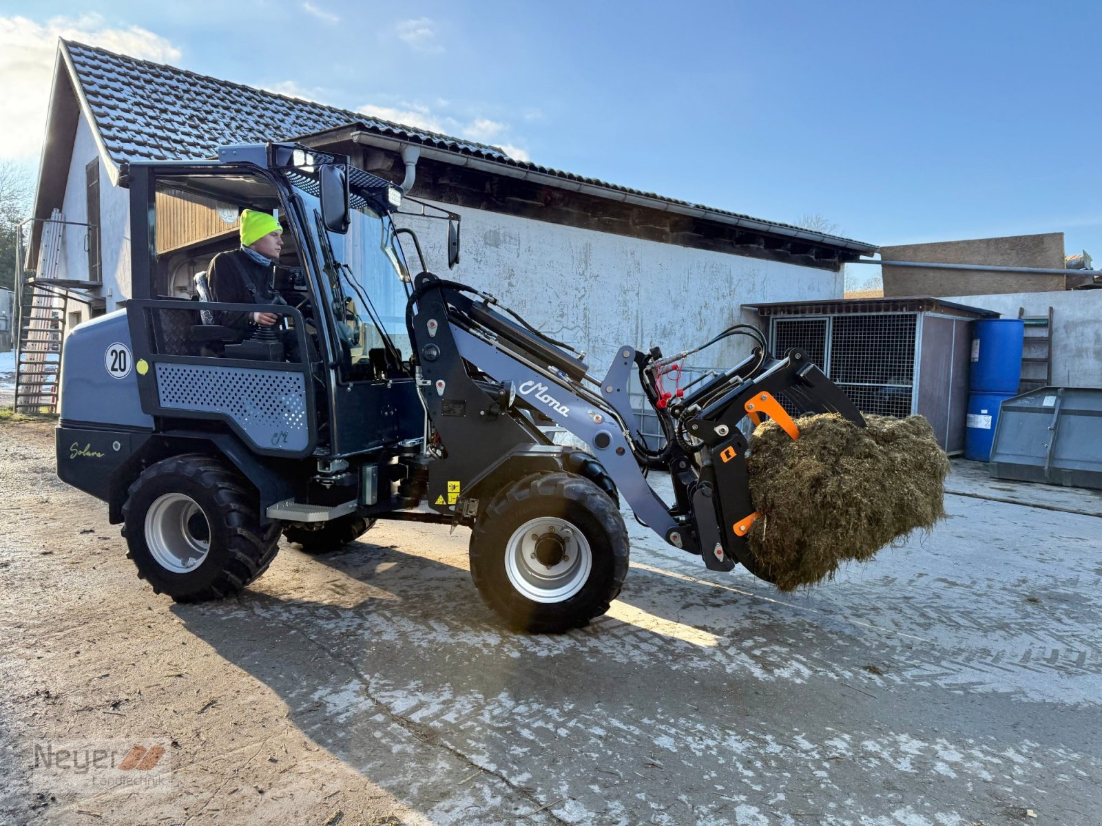 Hoflader of the type MONA Solara, Neumaschine in Bad Waldsee Mennisweiler (Picture 2)
