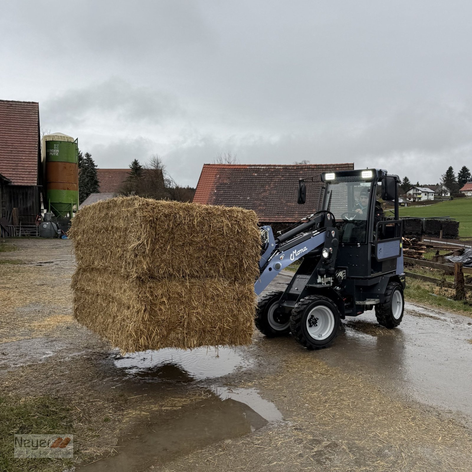Hoflader des Typs MONA Terra, Neumaschine in Bad Waldsee Mennisweiler (Bild 3)