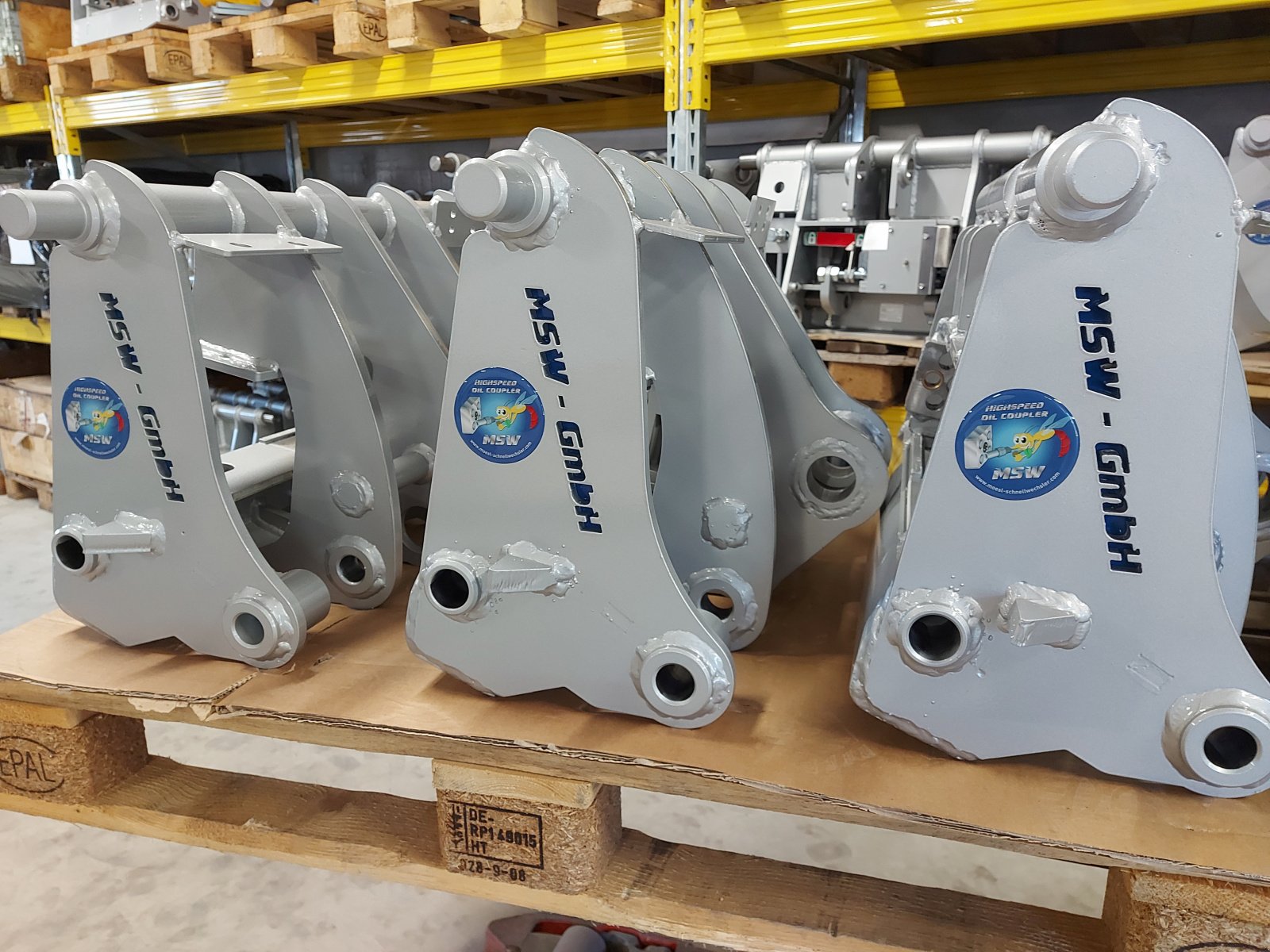 Hoflader of the type MSW-GmbH automatisches Kuppelsystem, Neumaschine in Seekirchen (Picture 4)