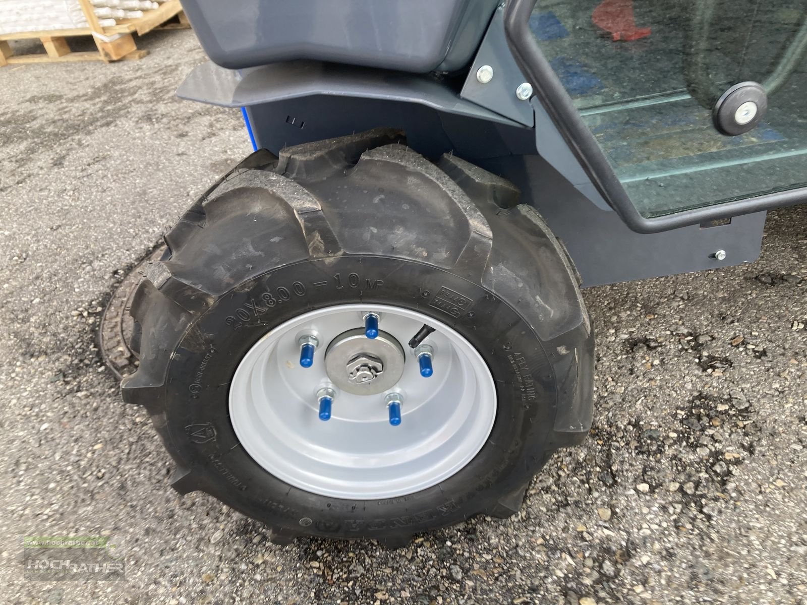 Hoflader of the type Multione 2.3 EFI, Neumaschine in Kronstorf (Picture 5)