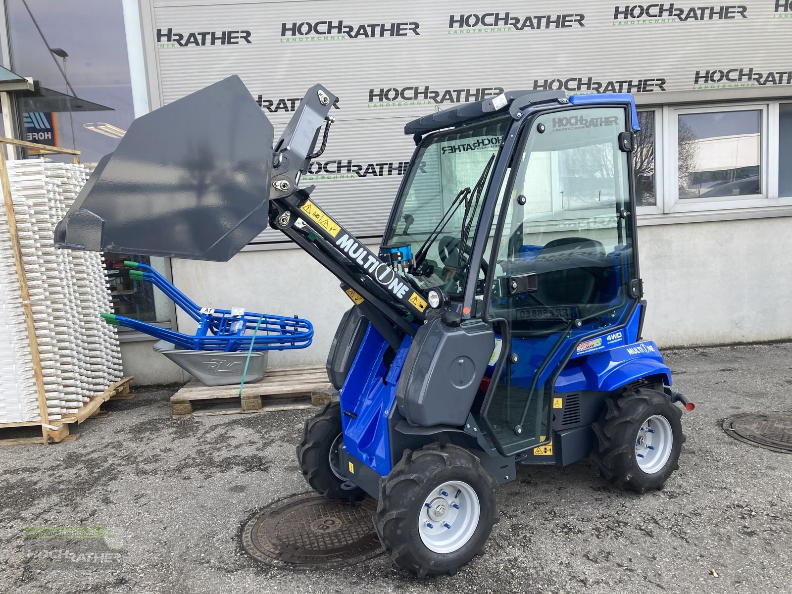 Hoflader of the type Multione 2.3 EFI, Neumaschine in Kronstorf (Picture 1)