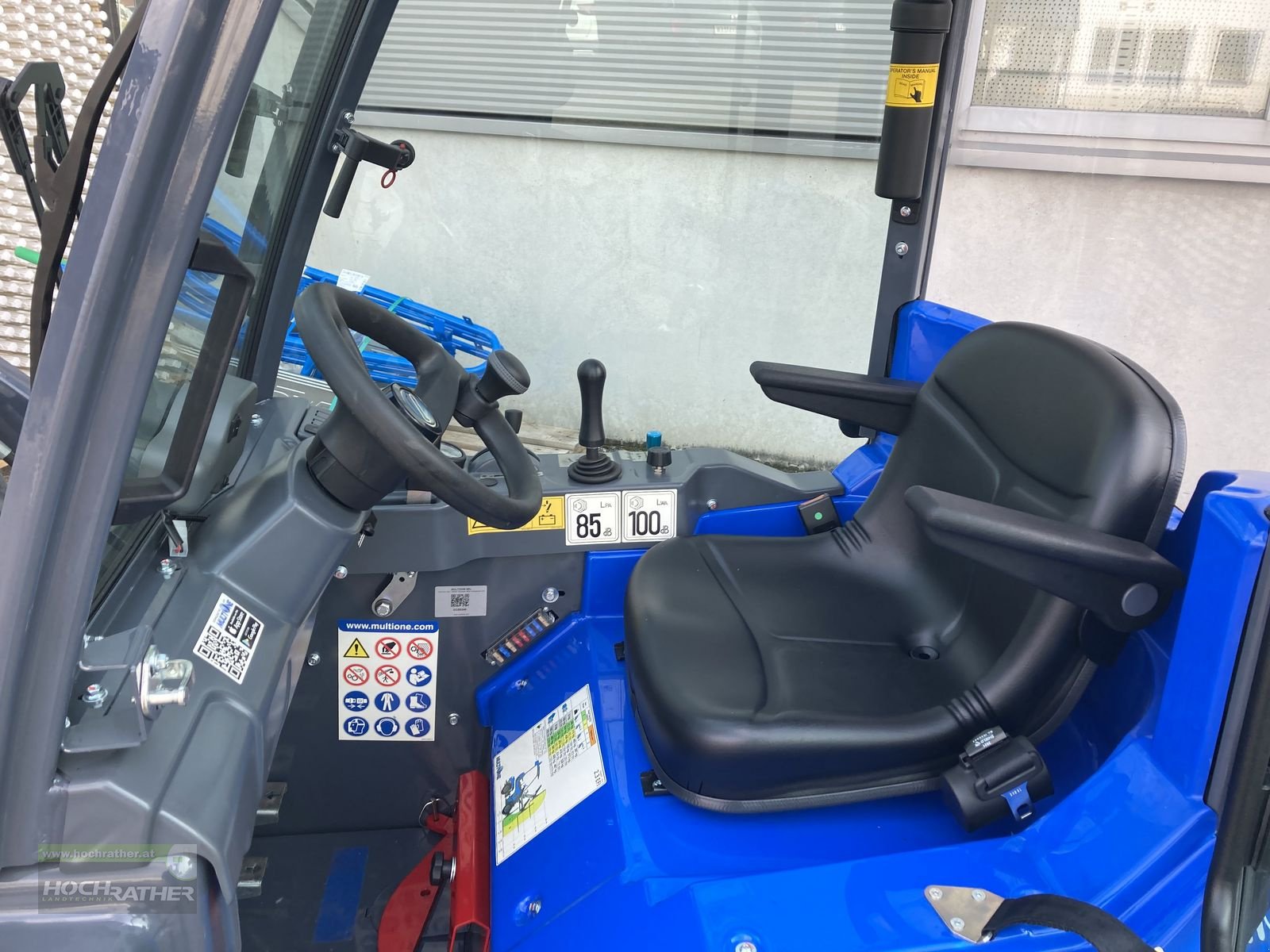 Hoflader of the type Multione 2.3 EFI, Neumaschine in Kronstorf (Picture 14)