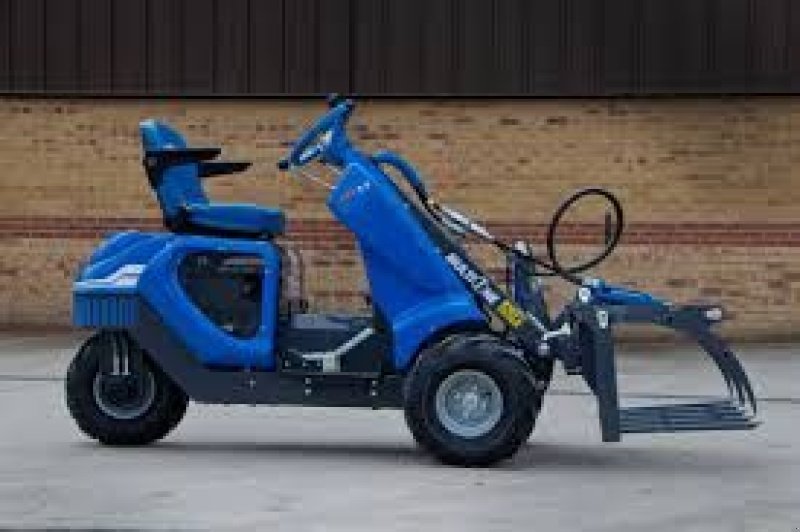 Hoflader a típus Multione Valet de ferme Multione 1.1 Matériel Neuf, Gebrauchtmaschine ekkor: BEAUREPAIRE (Kép 4)