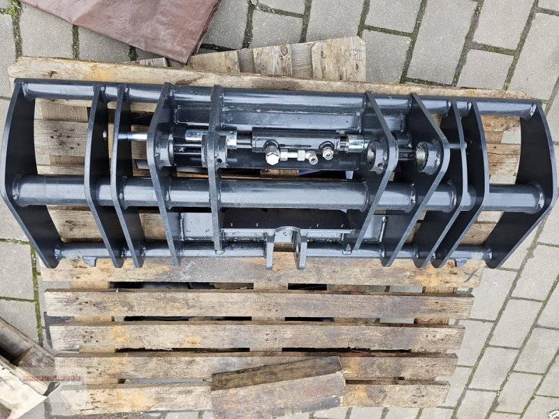 Hoflader van het type Pitbull Euro Aufnahme mit hydraulischer Verriegelung, Gebrauchtmaschine in Tarsdorf (Foto 1)
