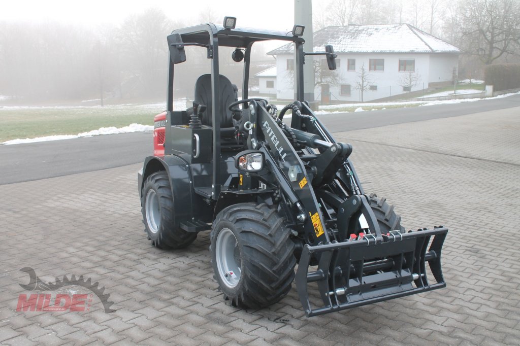 Hoflader of the type Pitbull X27-26, Neumaschine in Gebenbach (Picture 4)