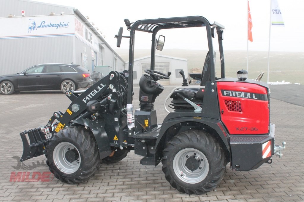 Hoflader of the type Pitbull X27-26, Neumaschine in Gebenbach (Picture 7)