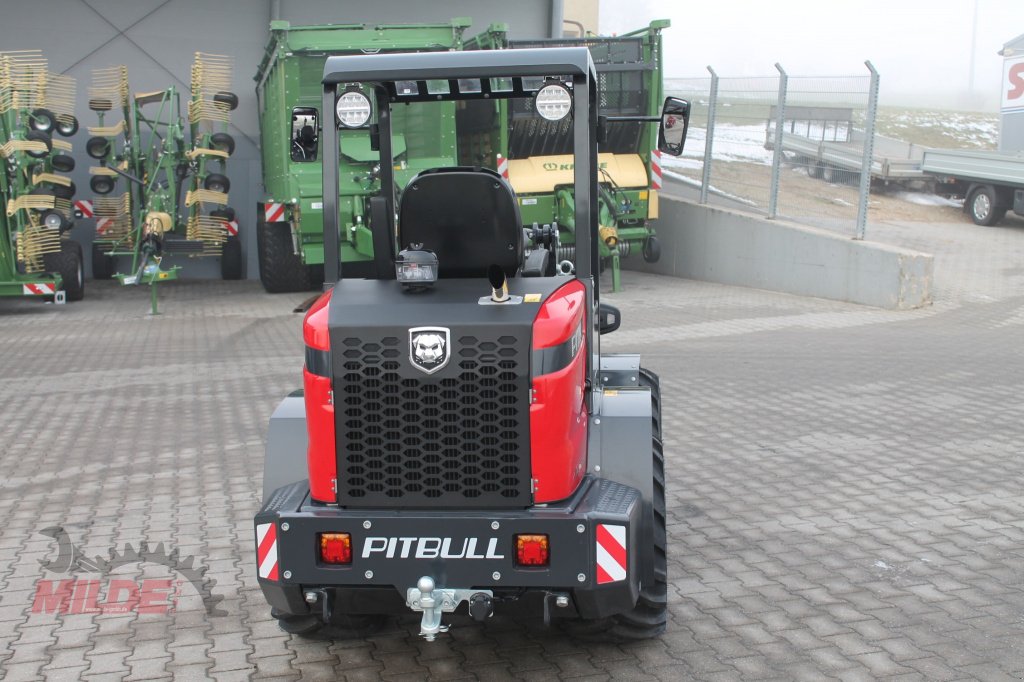 Hoflader of the type Pitbull X27-26, Neumaschine in Gebenbach (Picture 8)