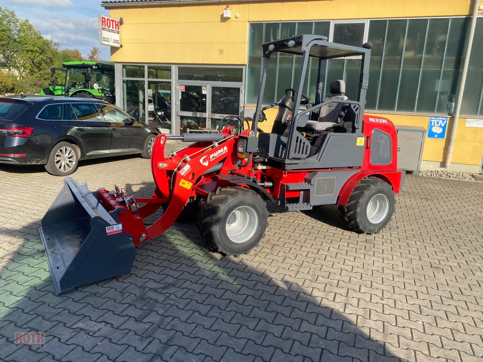 Hoflader of the type Puma Multipower PHL 34C, Neumaschine in Untermünkheim (Picture 3)