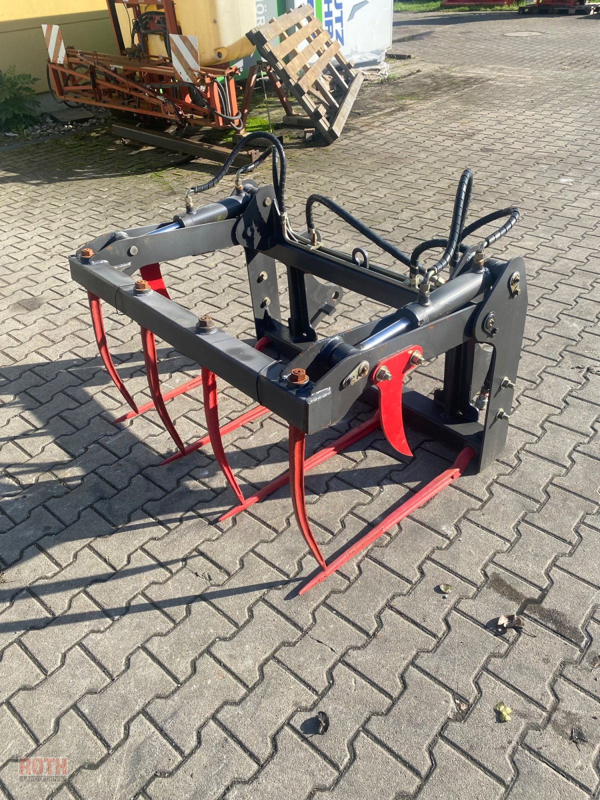 Hoflader of the type Puma Multipower PHL 34C, Neumaschine in Untermünkheim (Picture 5)