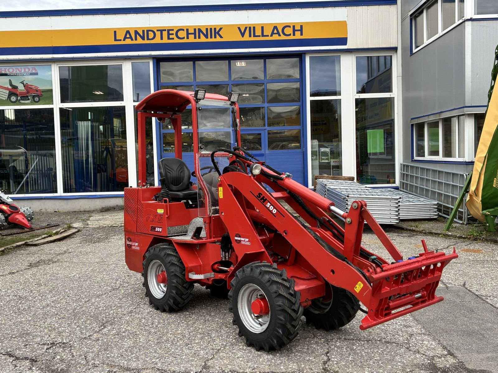 Hoflader des Typs Sauerburger SH 500, Gebrauchtmaschine in Villach (Bild 1)