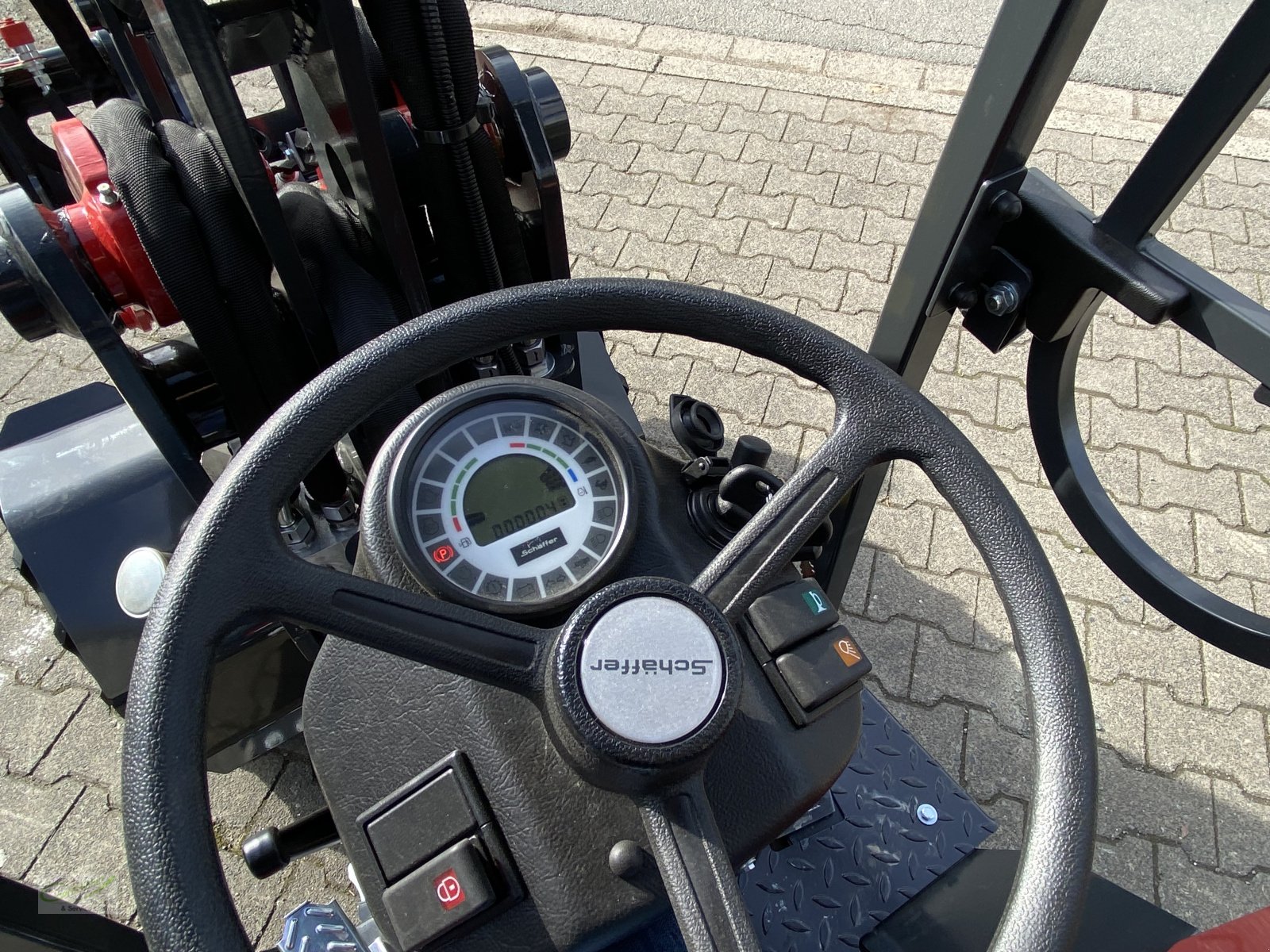 Hoflader of the type Schäffer 1622 kompakte leistungsstarke Maschine, Neumaschine in Neustadt (Picture 4)