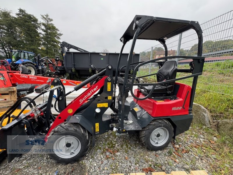 Hoflader of the type Schäffer 1622, Neumaschine in Lindenfels-Glattbach (Picture 1)
