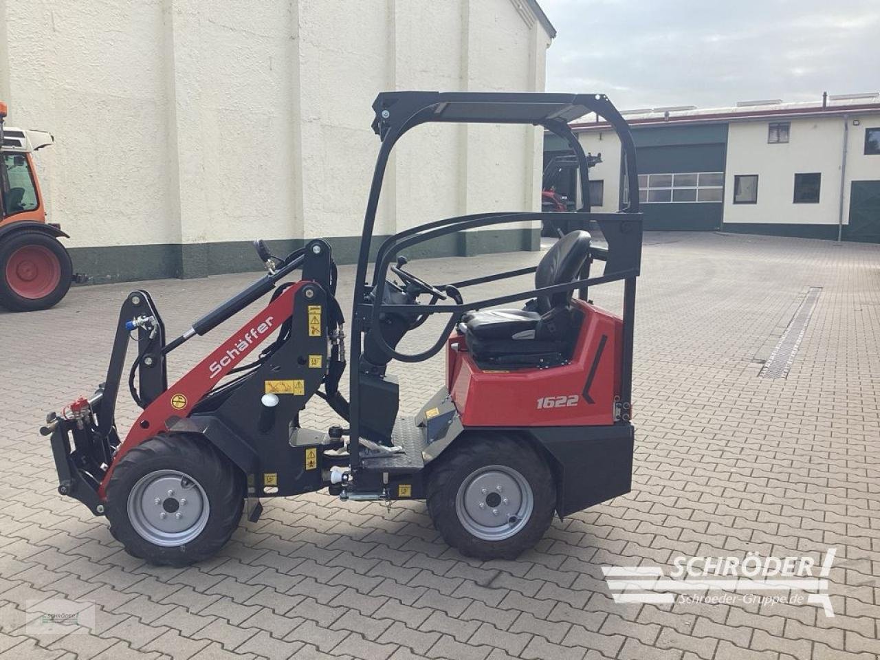 Hoflader of the type Schäffer 1622, Neumaschine in Wildeshausen (Picture 7)