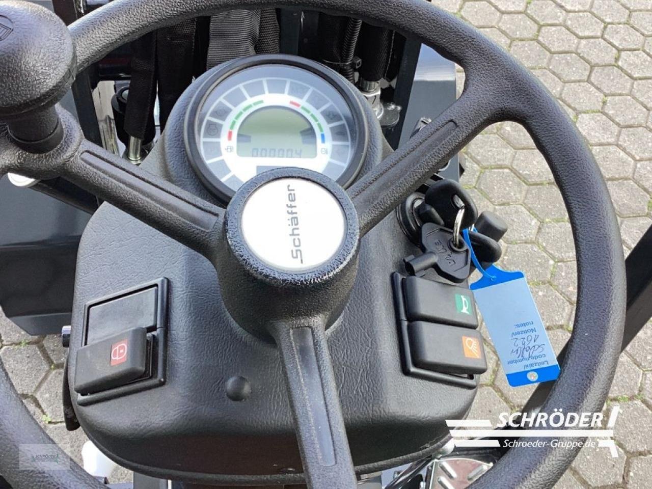 Hoflader des Typs Schäffer 1622, Neumaschine in Norden (Bild 12)