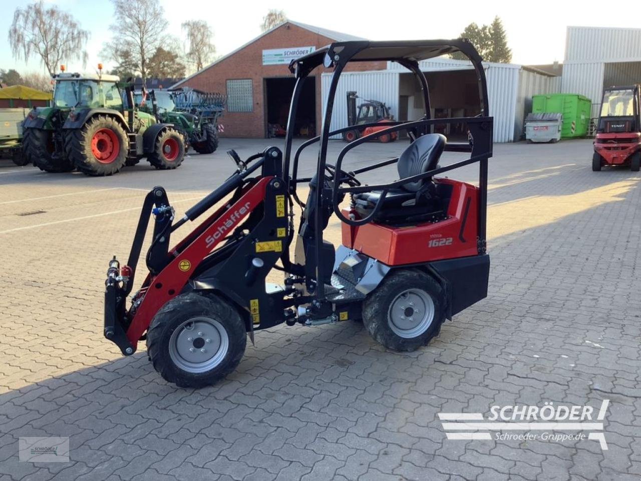 Hoflader des Typs Schäffer 1622, Neumaschine in Völkersen (Bild 3)