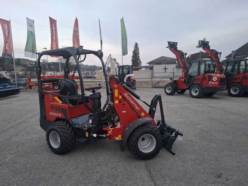 Hoflader typu Schäffer 2024 S, Neumaschine w Saxen (Zdjęcie 1)