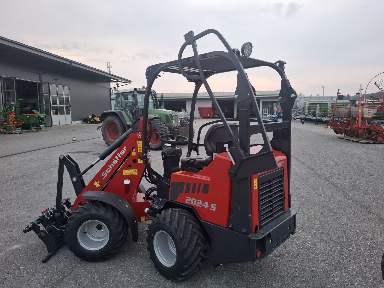 Hoflader типа Schäffer 2024 S, Neumaschine в Saxen (Фотография 9)