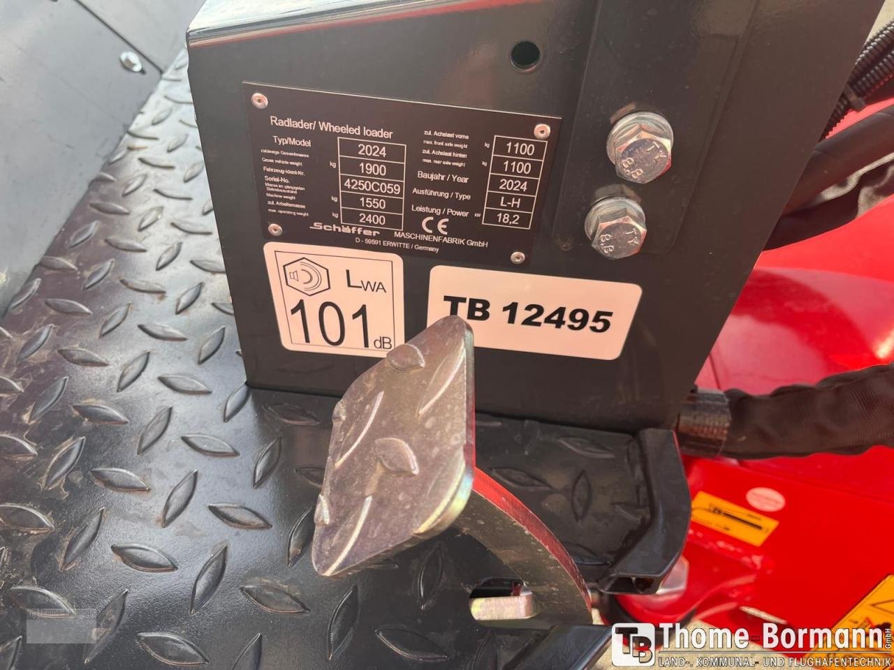 Hoflader of the type Schäffer 2024, Neumaschine in Prüm (Picture 6)