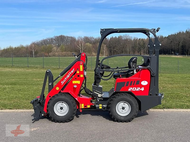 Hoflader of the type Schäffer 2024, Neumaschine in Oederan (Picture 1)