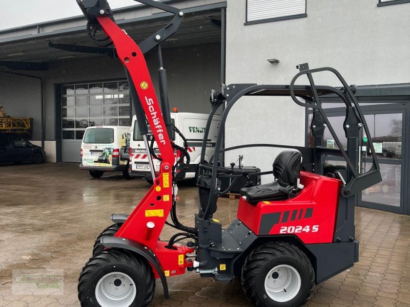 Hoflader от тип Schäffer 2024S, Neumaschine в Coppenbruegge