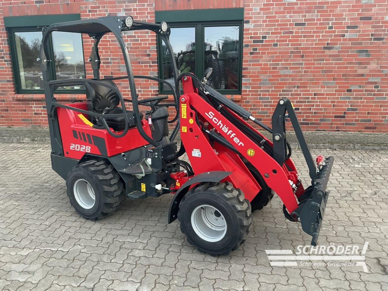 Hoflader za tip Schäffer 2028-2, Neumaschine u Friedland (Slika 1)